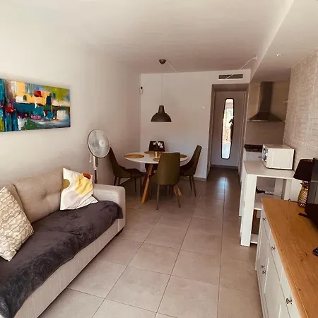 Rising Sun- Bright 1br With Pool & Terrace, Steps From *