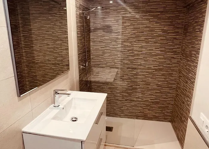 아파트 Rising Sun- Bright 1br With Pool & Terrace, Steps From 코라레호