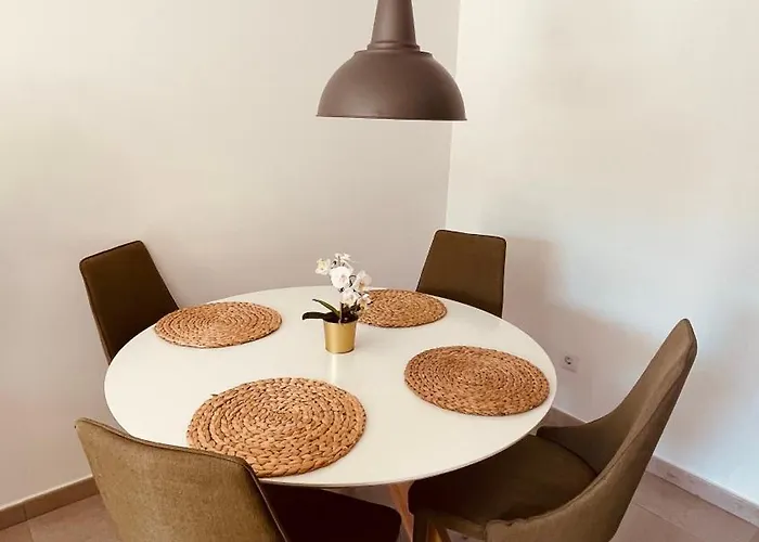 아파트 Rising Sun- Bright 1br With Pool & Terrace, Steps From *