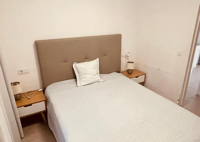 아파트 Rising Sun- Bright 1br With Pool & Terrace, Steps From 코라레호